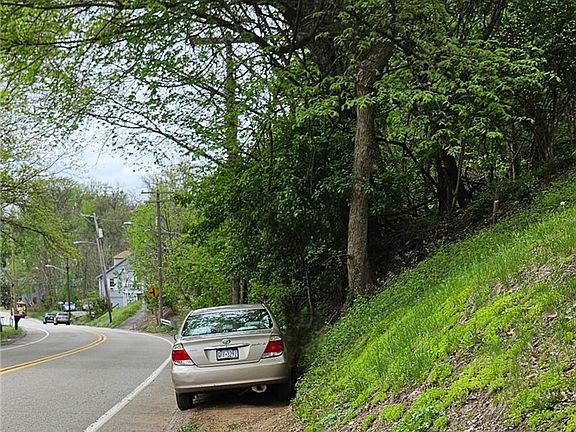 3rd image of 1353 Bower Hill Rd