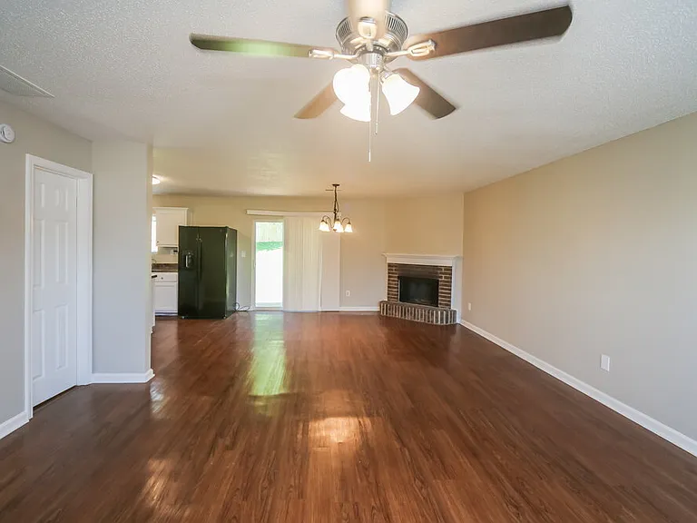 10108 Nolton Cir — Photo 5