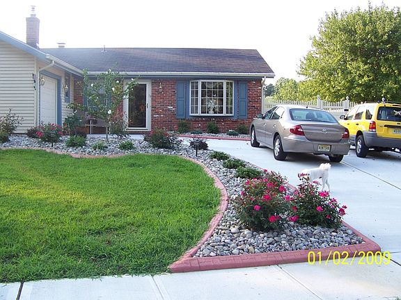 brick showing