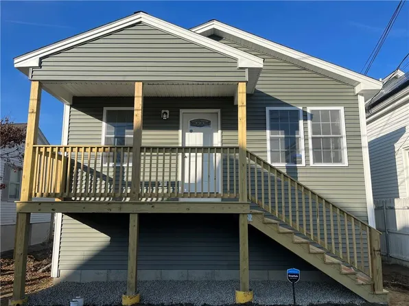 45 Yale Ave, Providence, RI 02908