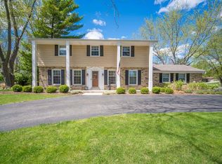 3085 Nassau Dr, Brookfield, WI 53045