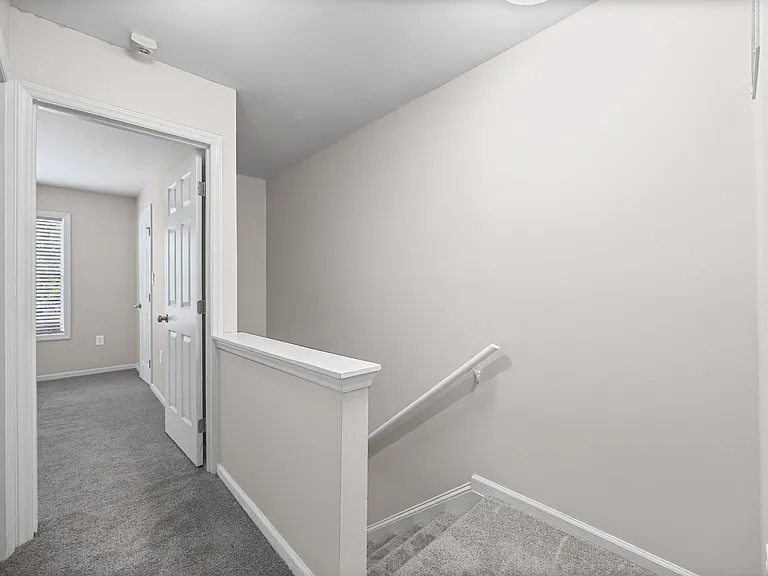 704 Heritage Pkwy — Photo 3