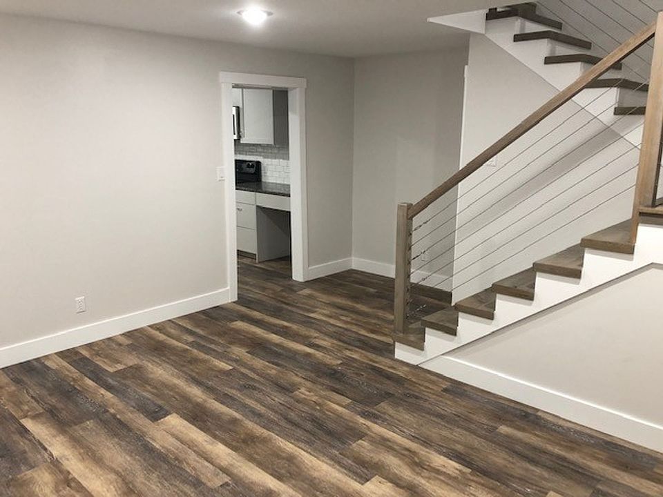 1st image of 1087 S Sarah Cir