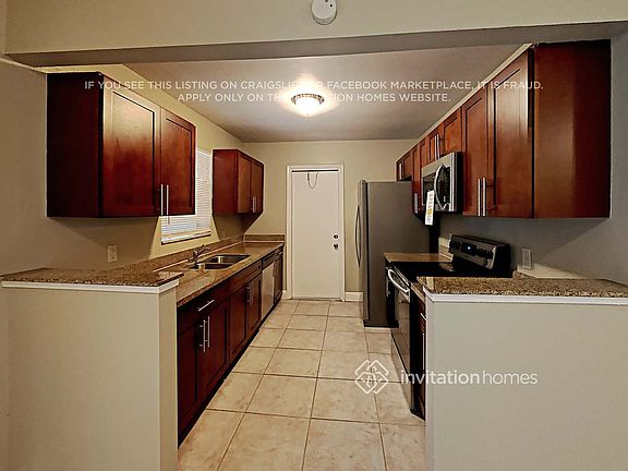 5th image of 4389 Violet Cir