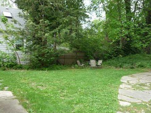 2nd image of 35 Grandview St