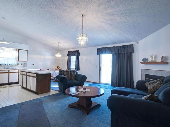 4th image of 2880 Creith Ct