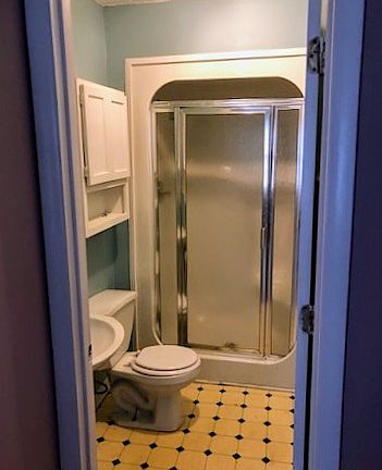 3rd image of 1906 Blue Bird Ave NW
