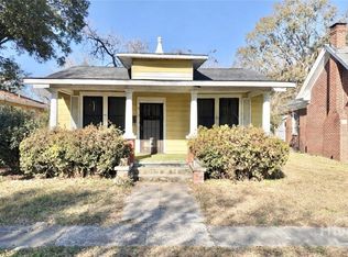 812 E 32nd St, Savannah, GA 31401