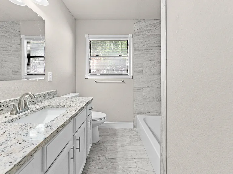 5860 Tracyne Dr — Photo 14