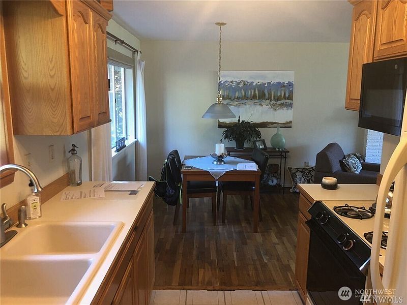 4th image of 21676 SE 269th Street