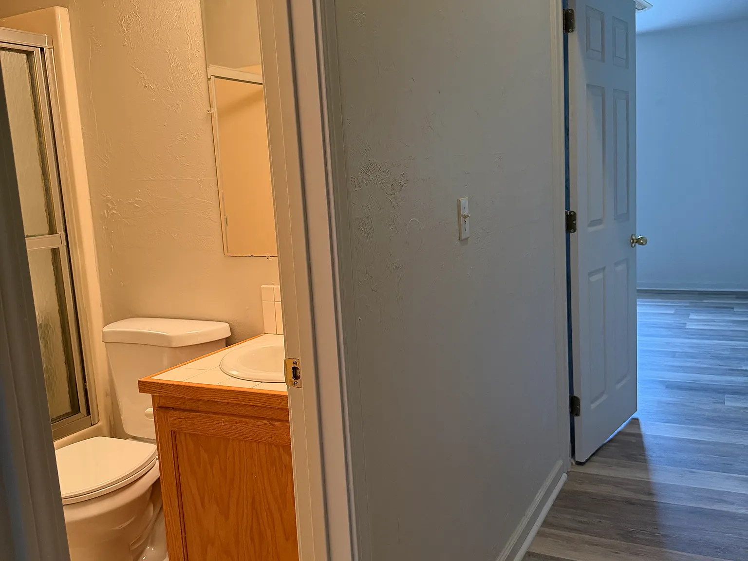 2 bed, 1.5 bath, 1000 sqft, $850 — Photo 1
