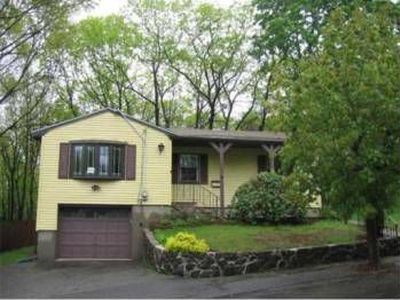 8 Leon Cir, Medford, MA, 02155