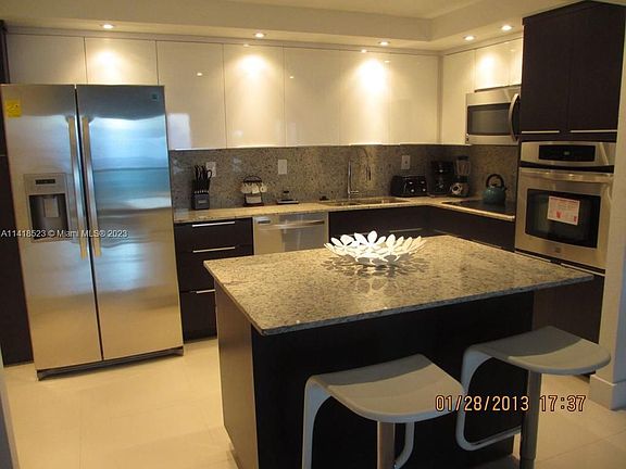 4th image of 19370 Collins Ave APT 1201
