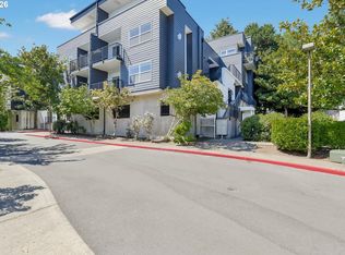 614 S Nevada St Unit A, Portland, OR 97219