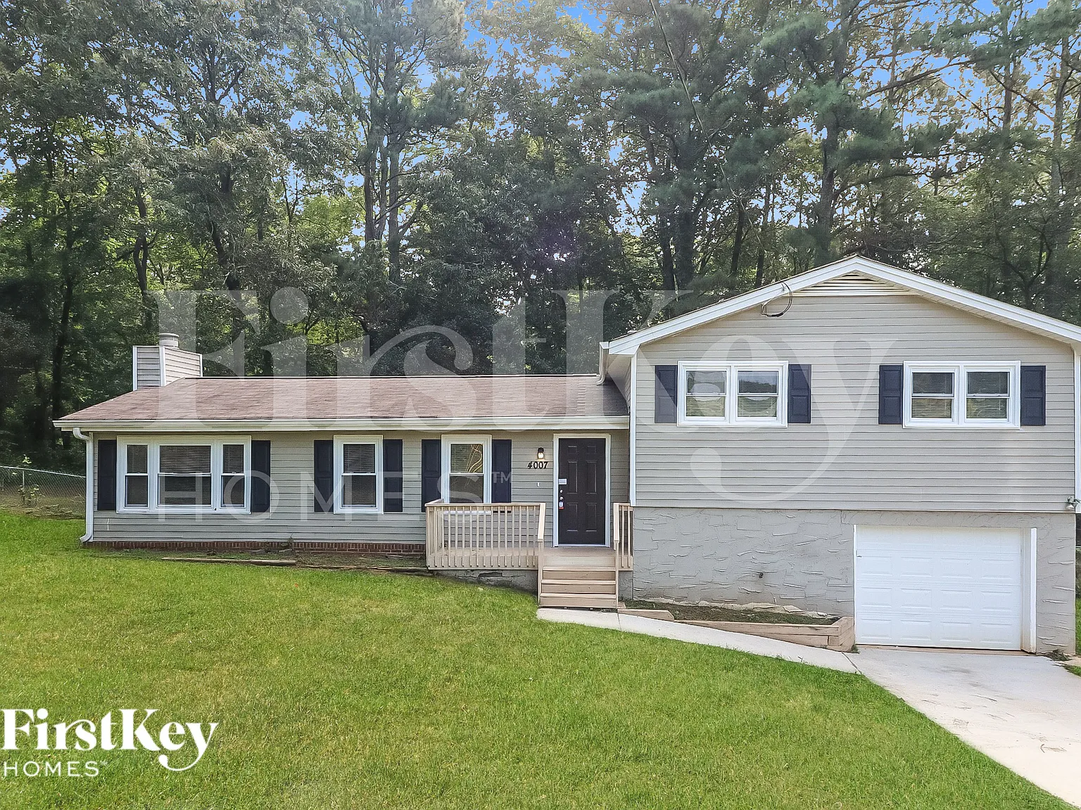 3 bed, 2.0 bath, 1310 sqft, $1,585 — Photo 1