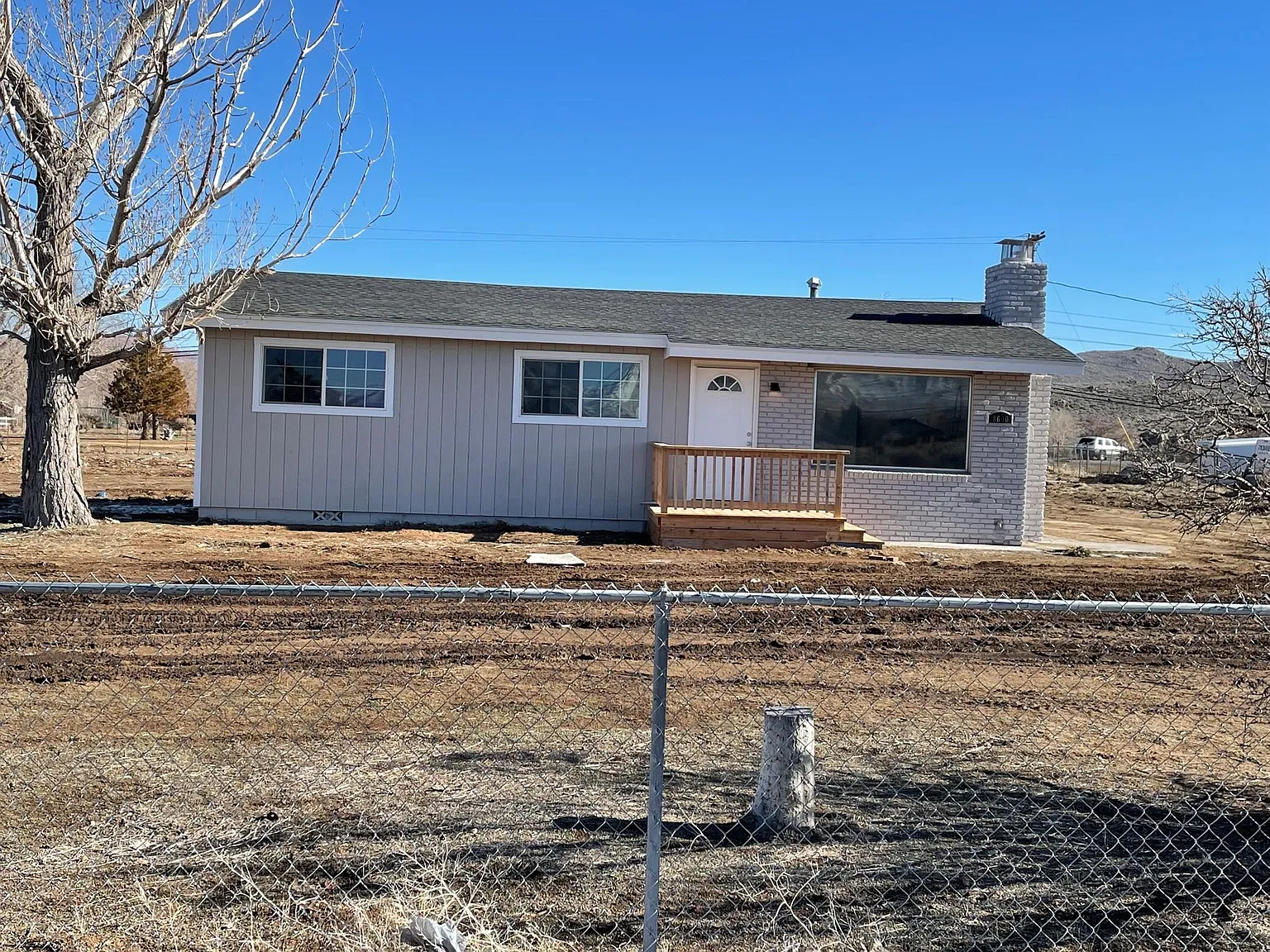 8600 Cassilis Dr photo 1