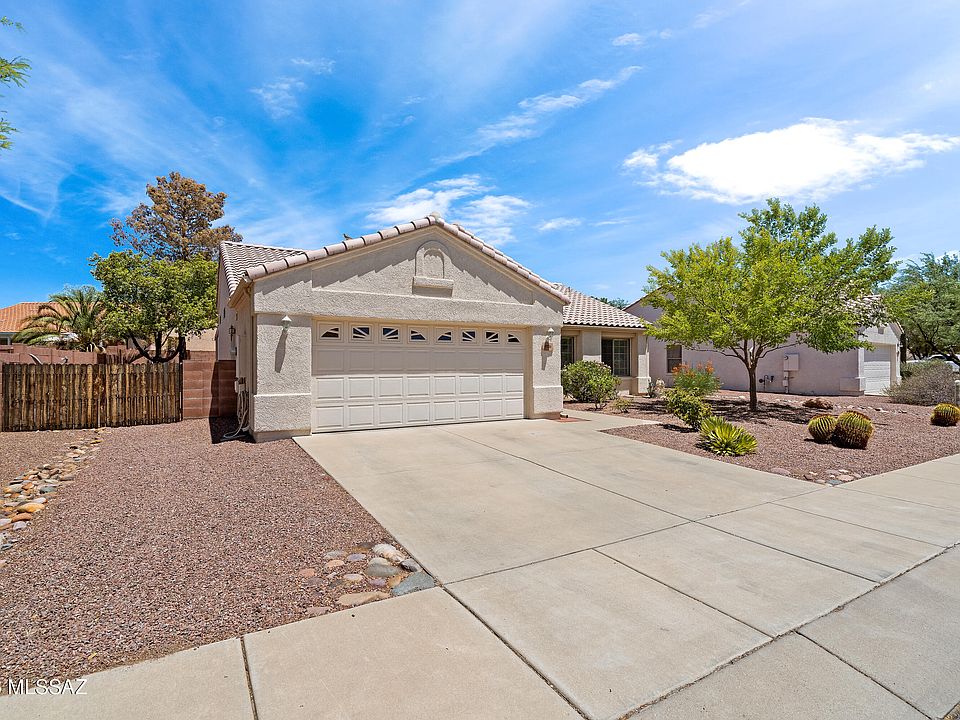 1st image of 9516 N Crestone Dr