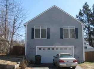 16 Cathedral Ave, Providence, RI 02908