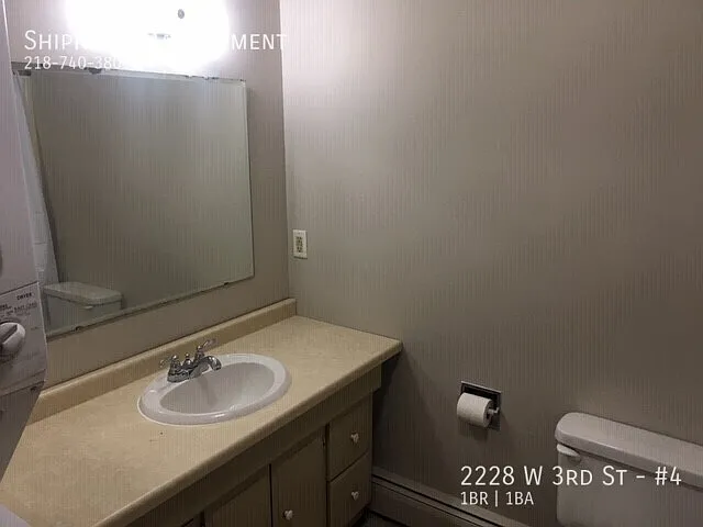 2228 W 3rd St #4 — Photo 7