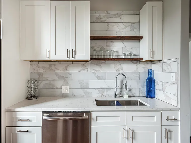 329 S Leavitt St #2 — Photo 8