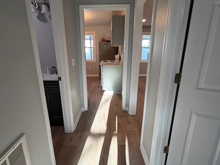 2714 Jenkins St — Photo 8