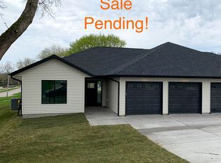 501 Short St, Williamsburg, IA 52361