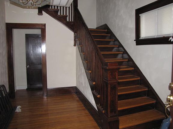 4th image of 924 Lafayette Blvd NW