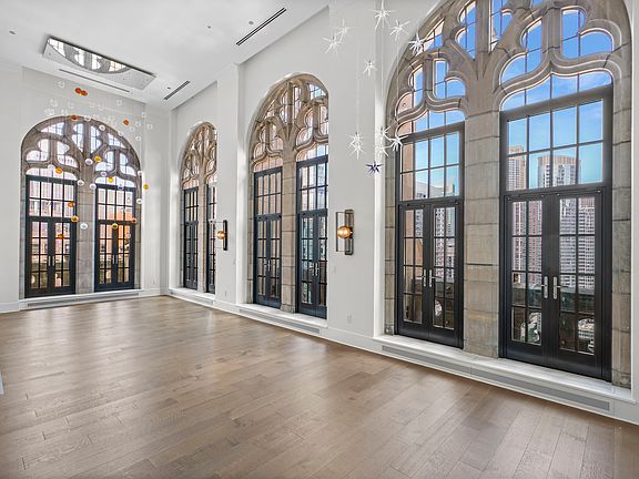 2nd image of 435 N Michigan Ave #2004