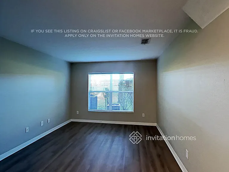 7444 Bridgeview Dr — Photo 11