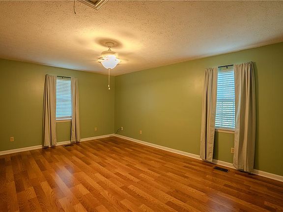5th image of 142 Santa Fe Trl NW