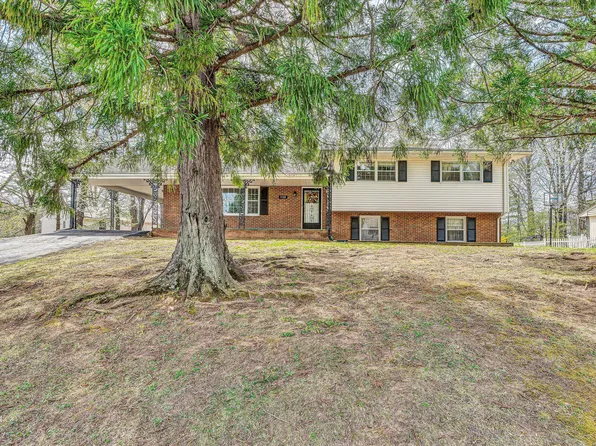 3508 Kenwick Trl, Roanoke, VA 24018