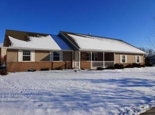 2295 Hopf Ln, De Pere, WI 54115