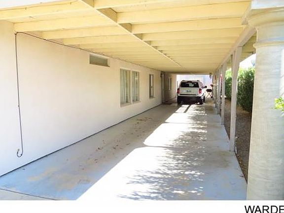 2nd image of 1690 Bluebonnet Blvd