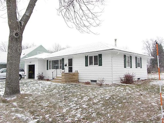 3rd image of 1109 N Washington Ave