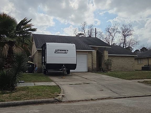 3rd image of 23123 Good Dale Ln