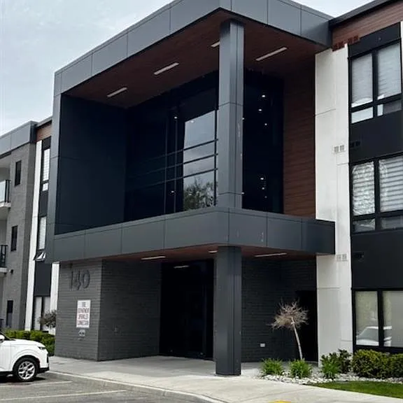140 Main St E #203 — Photo 3