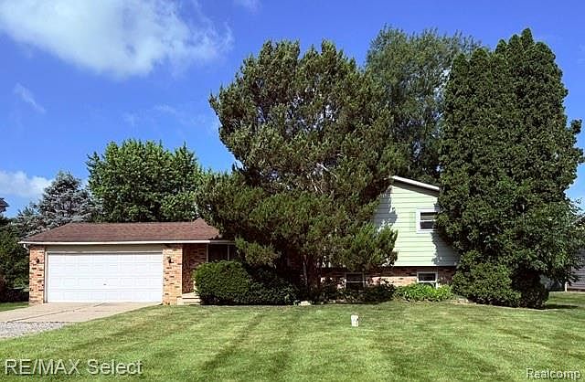 1st image of 7066 Sharp Rd