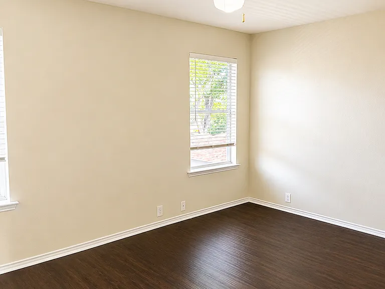 10633 Traymore Dr — Photo 7