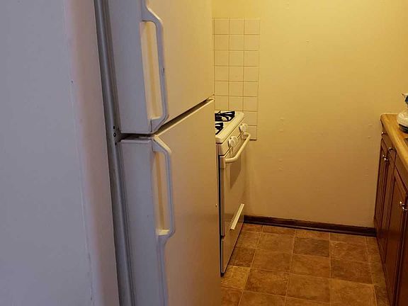 5th image of 9575 W Fond Du Lac Ave APT 1