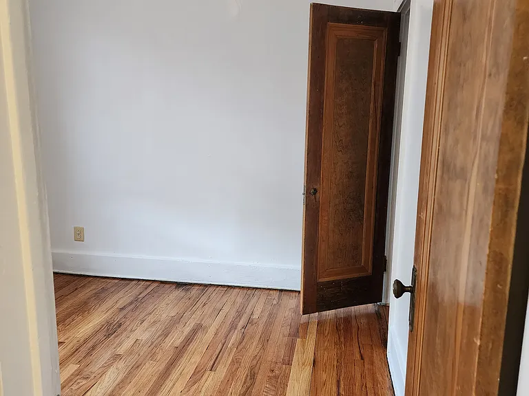 1615 W Canfield St #207 — Photo 16