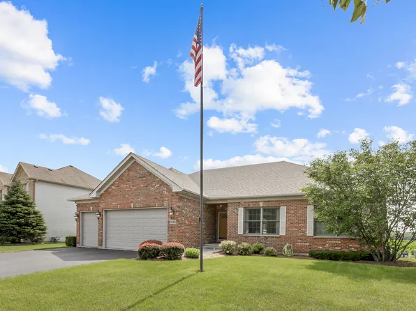1010 Peregrine Way, Hampshire, IL 60140