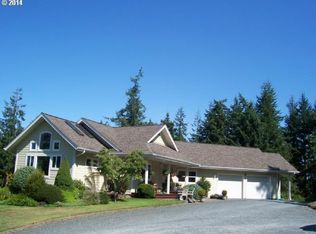 217 Coffman Ct, Myrtle Point, OR 97458
