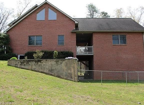 5th image of 832 Old Asheville Hwy