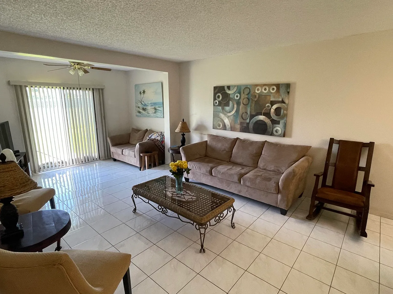2 bed, 2.0 bath, 1010 sqft, $2,300 — Photo 4
