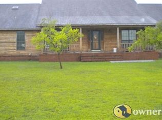 4225 Strickland Ln, Waycross, GA 31503