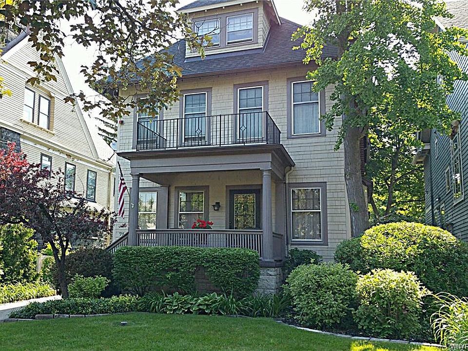 2nd image of 75 Windsor Ave