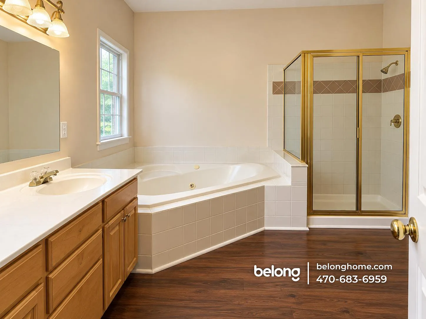5 bed, 3.5 bath, 2719 sqft, $2,500 — Photo 2