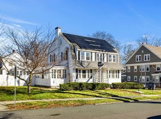 5 Fairoaks Ave, Methuen, MA 01844