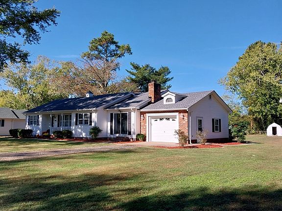 2nd image of 19123 Greenway Cir