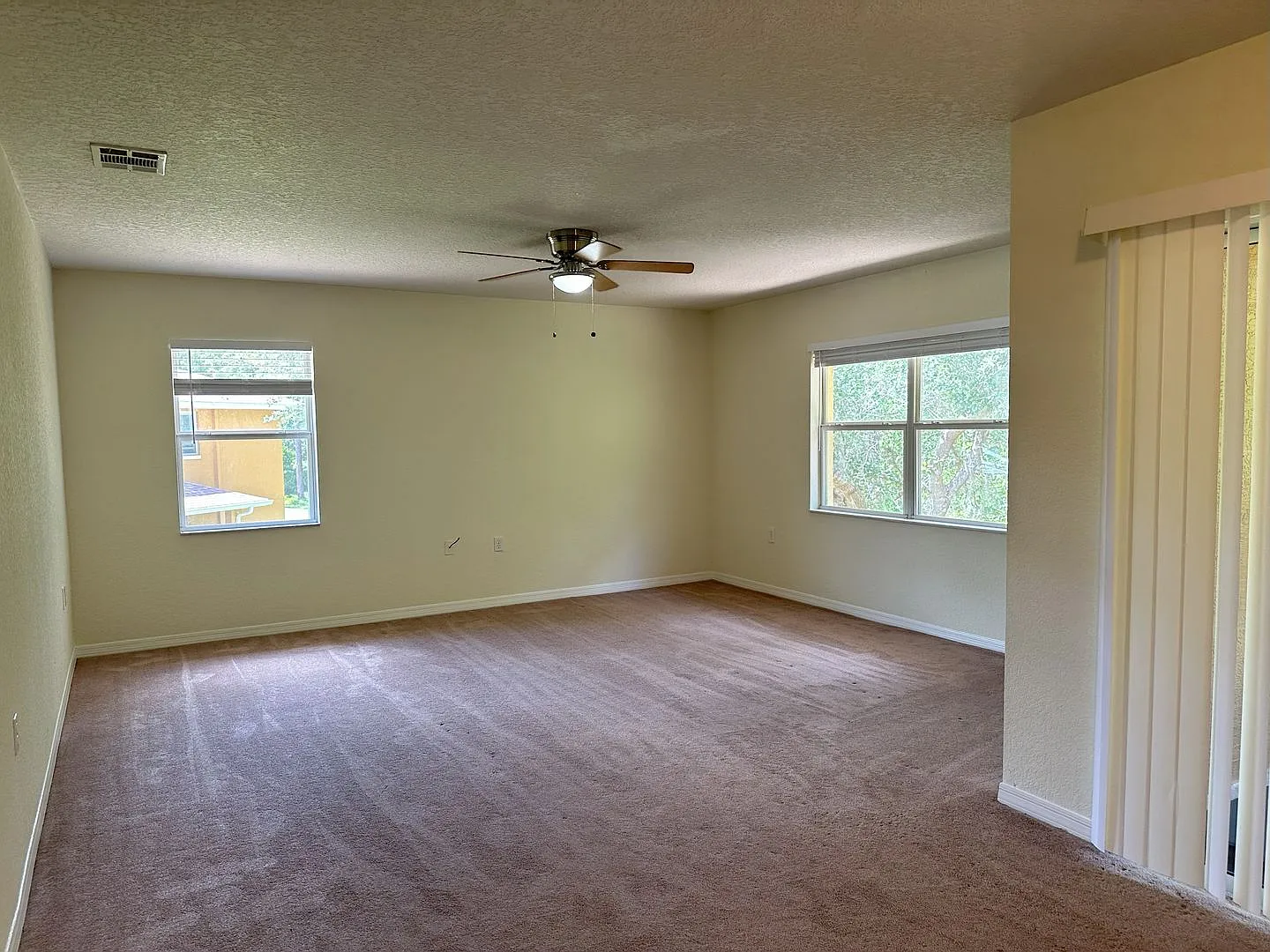 Get to the Pointe! Palm Pointe Condominium — Photo 4